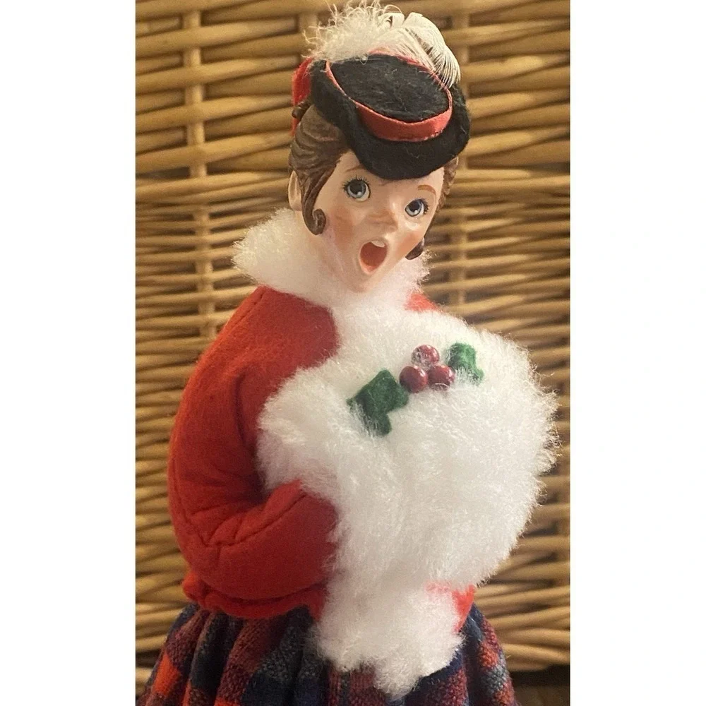 SIMPICH Muff Lady Character Doll 1985 VTG Original Christmas Caroler Series USA